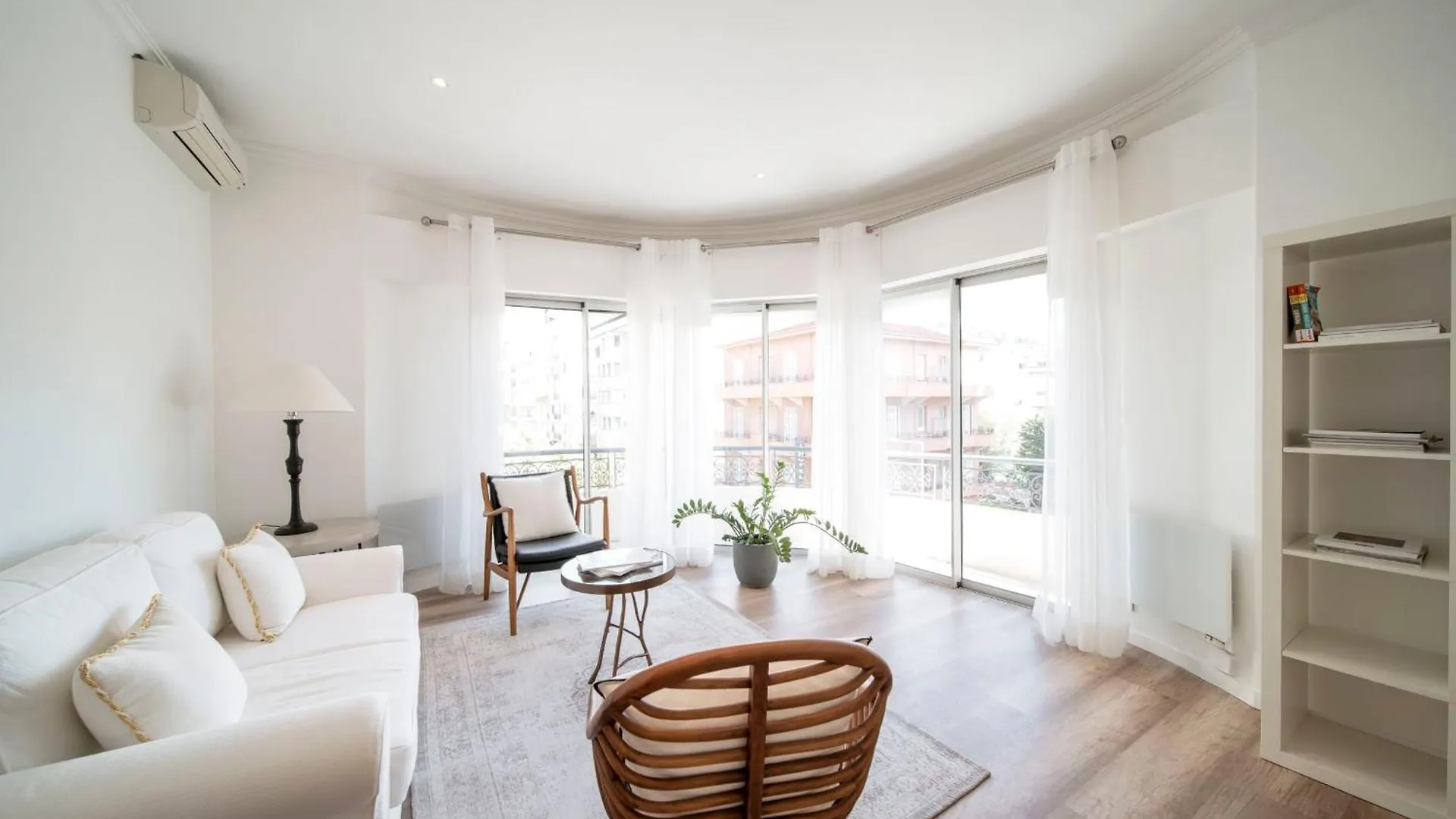 Ref 1933 - Cannes - Apartment For Rent フランス